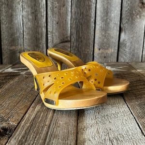 Vintage MIA Lucy Yellow Heel